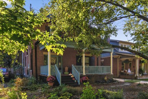 Photo of 260 Clay Avenue, Lexington, KY 40502 (MLS # 25504853)