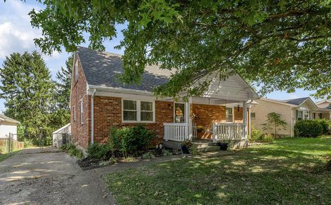 Photo of 471 Plymouth Drive, Lexington, KY 40503 (MLS # 25502851)