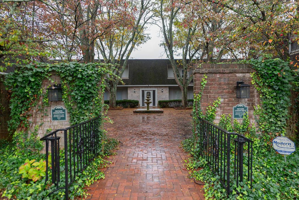 Photo of 840 Malabu Drive 210 #210, Lexington, KY 40502 (MLS # 25505285)