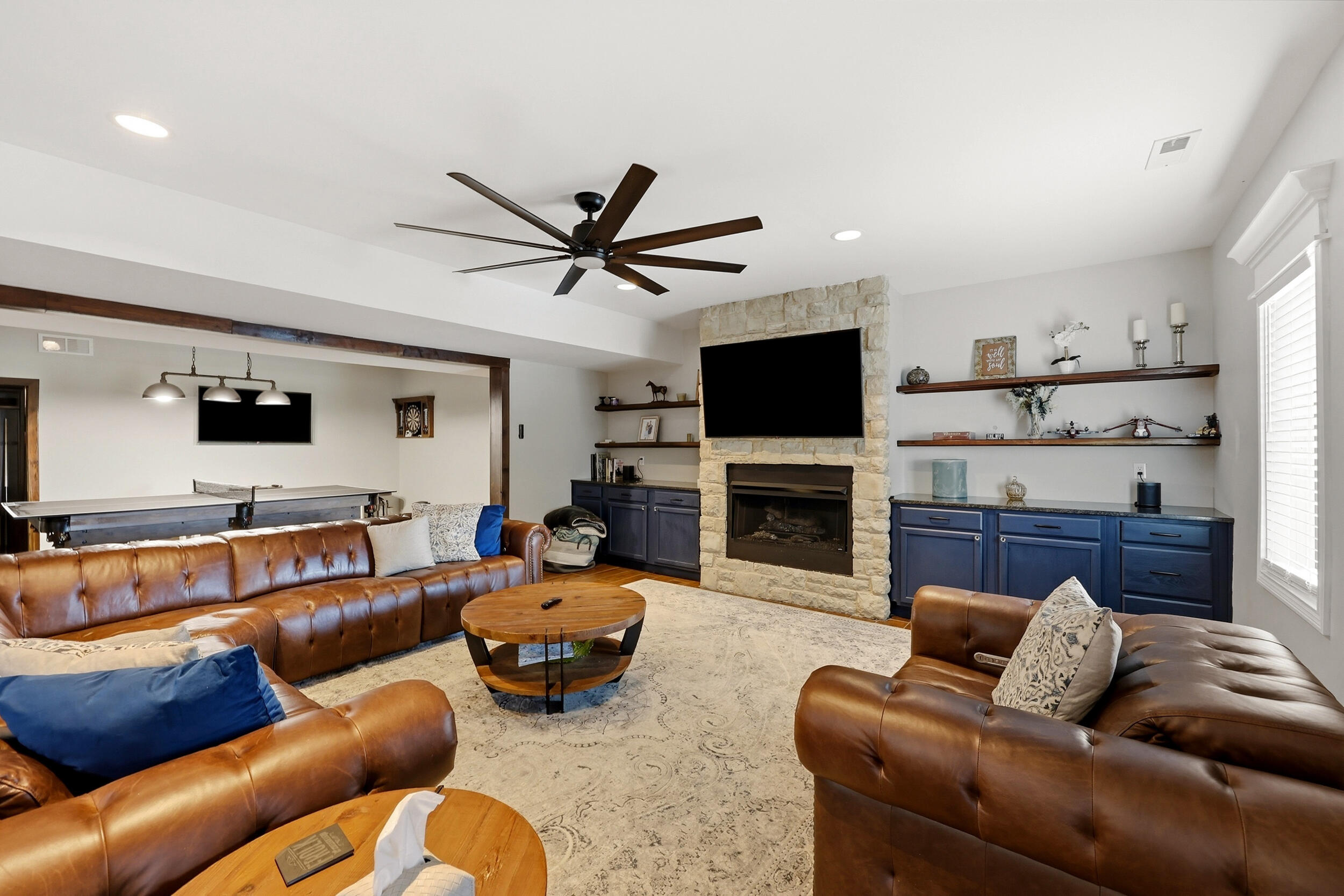 Richmond, Kentucky, 40475, United States, 6 Bedrooms Bedrooms, ,6 BathroomsBathrooms,Residential,Active,2043286