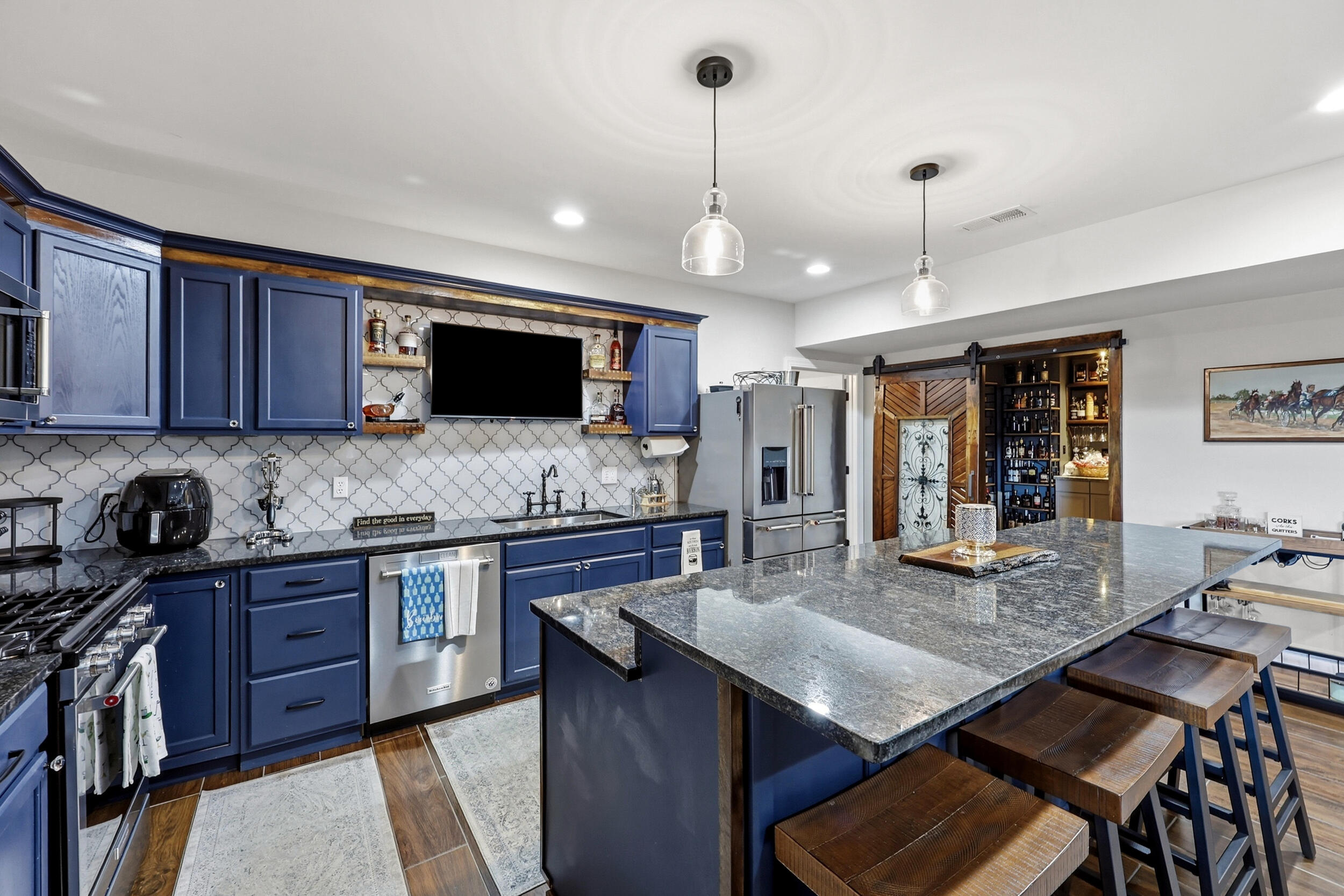 Richmond, Kentucky, 40475, United States, 6 Bedrooms Bedrooms, ,6 BathroomsBathrooms,Residential,Active,2043286