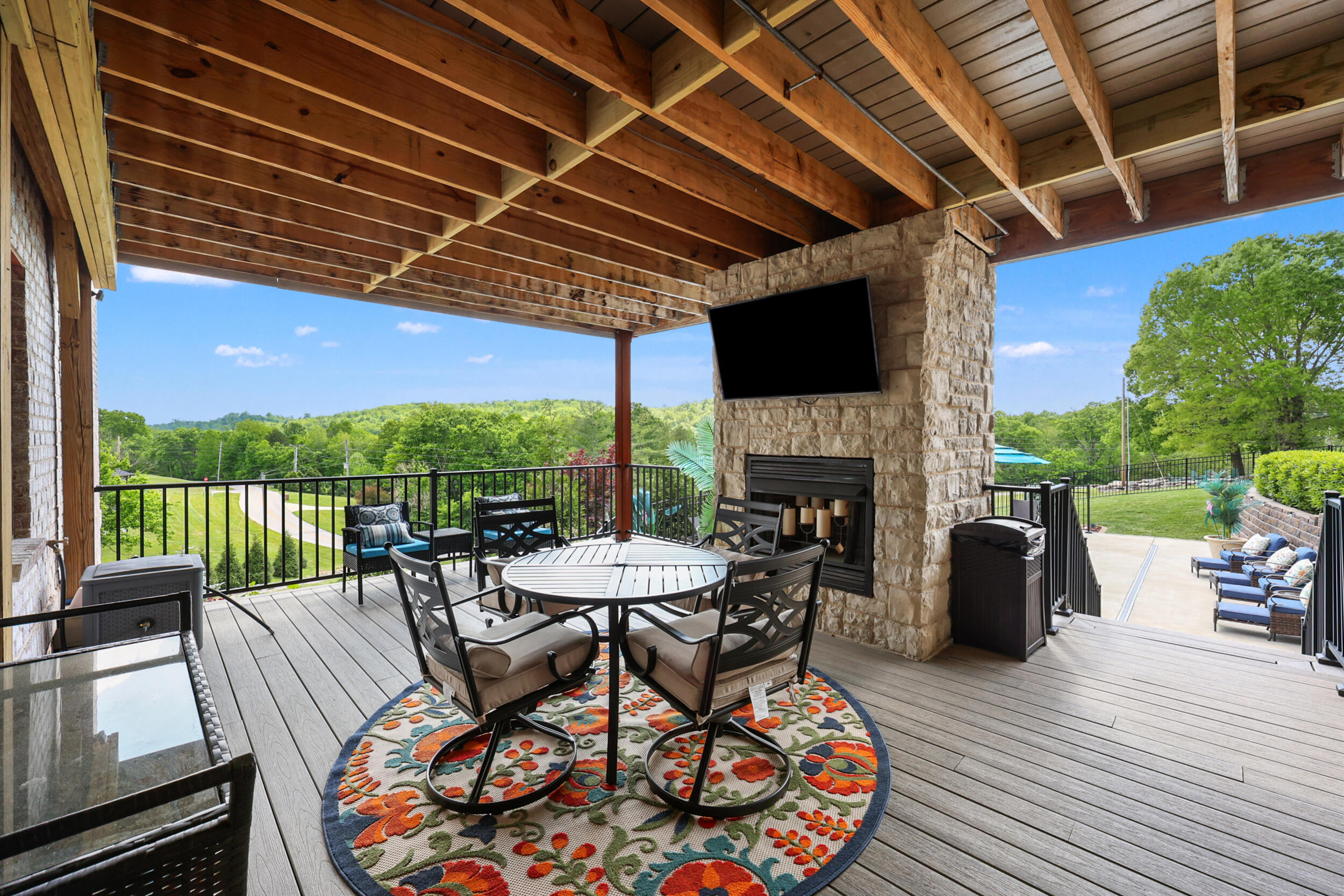 Richmond, Kentucky, 40475, United States, 6 Bedrooms Bedrooms, ,6 BathroomsBathrooms,Residential,Active,2043286