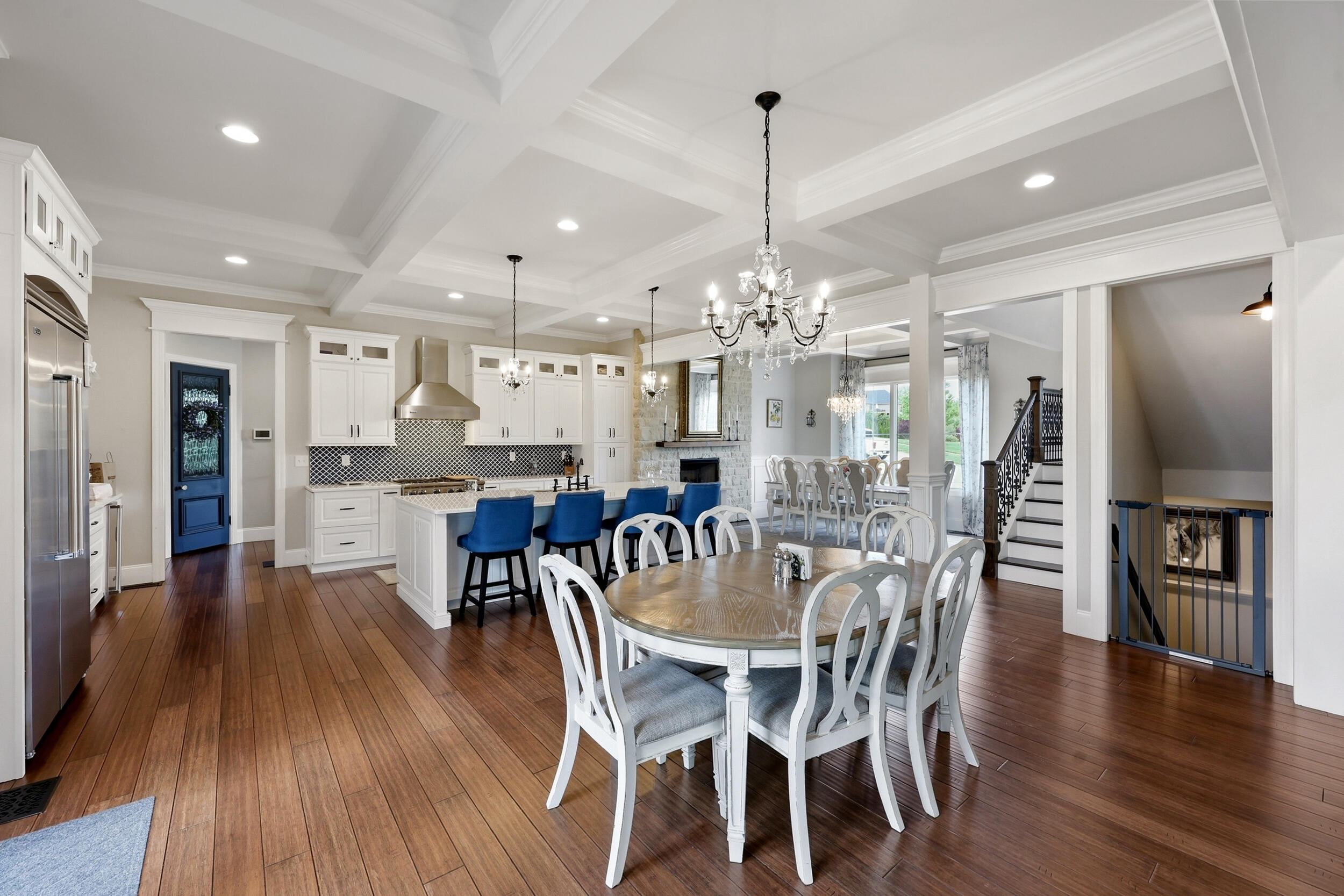 Richmond, Kentucky, 40475, United States, 6 Bedrooms Bedrooms, ,6 BathroomsBathrooms,Residential,Active,2043286