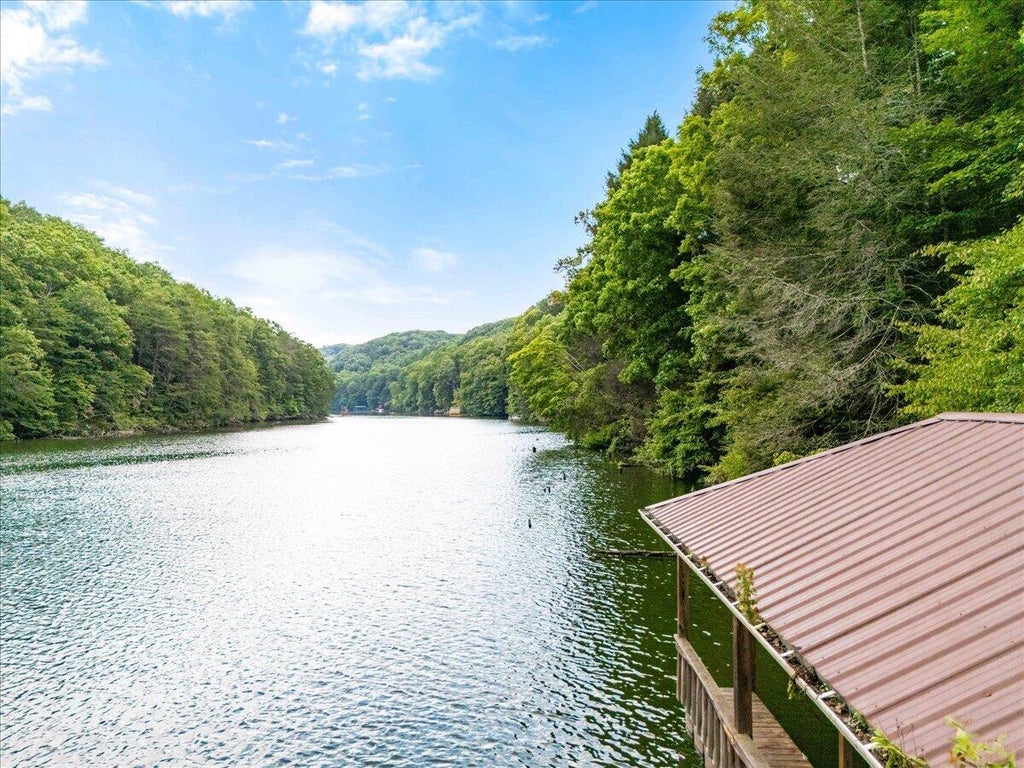 Photo of 1264 Lake Road, London, KY 40741 (MLS # 26020356)