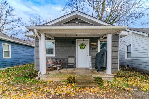 Photo of 1210 North Court, Lexington, KY 40505 (MLS # 25506508)