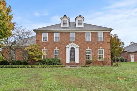 Photo of 3280 Brighton Pl Drive, Lexington, KY 40509 (MLS # 25505043)