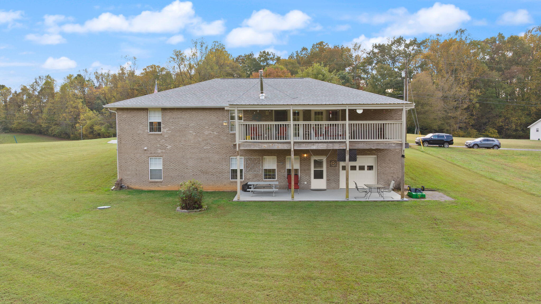 16 Field Drive