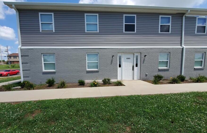 200 N Hill-N-Dale Street