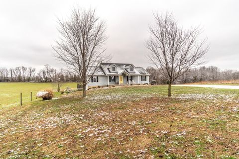 Photo of 3001 Noble Court, Waco, KY 40385 (MLS # 25507503)