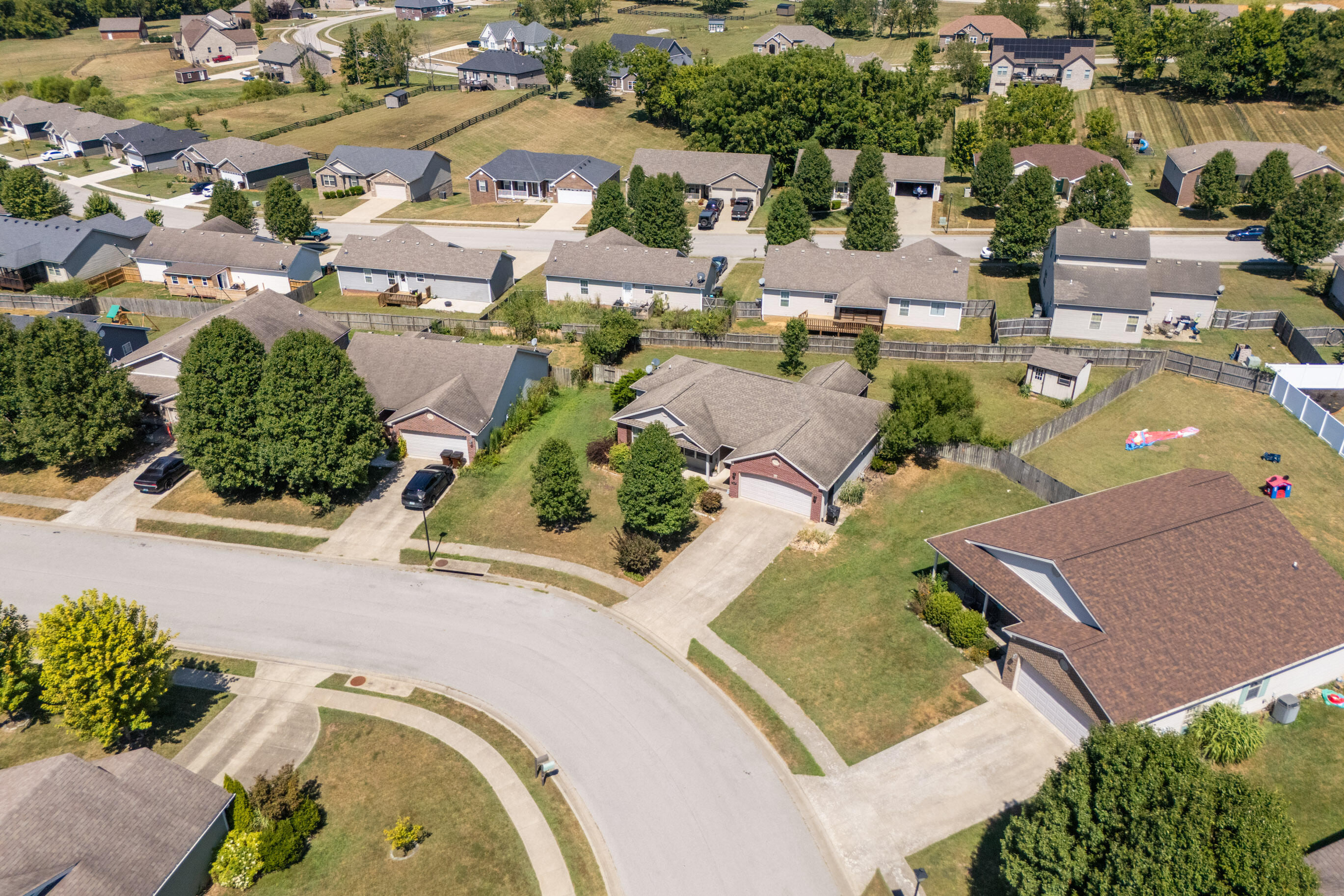 Richmond, Kentucky 40475, United States, 3 Bedrooms Bedrooms, ,2 BathroomsBathrooms,Residential,Active,194363