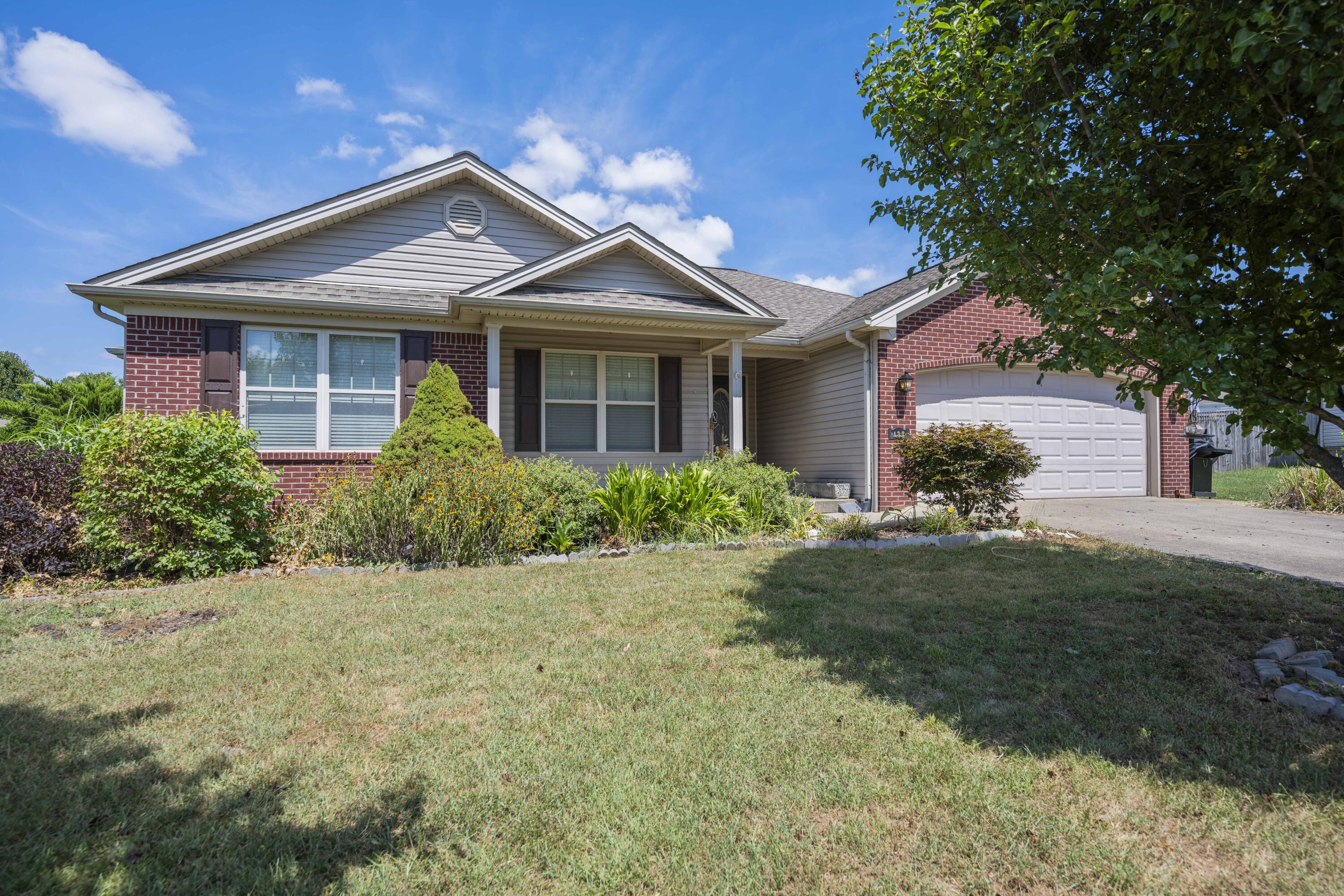 Richmond, Kentucky 40475, United States, 3 Bedrooms Bedrooms, ,2 BathroomsBathrooms,Residential,Active,194363 Richmond, Kentucky 40475, United States, 3 Bedrooms Bedrooms, ,2 BathroomsBathrooms,Residential,Active,194363