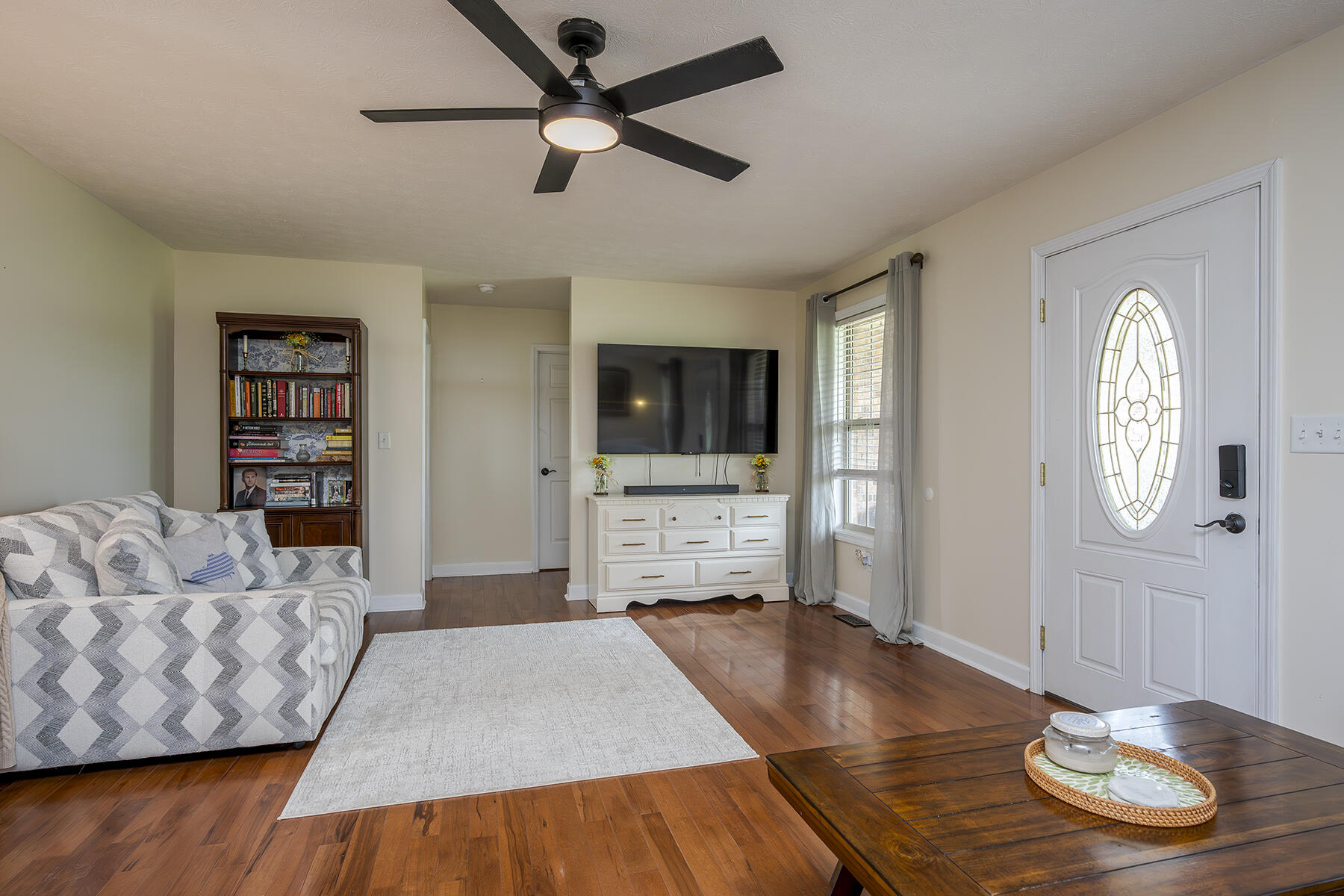 Richmond, Kentucky 40475, United States, 3 Bedrooms Bedrooms, ,2 BathroomsBathrooms,Residential,Active,154357