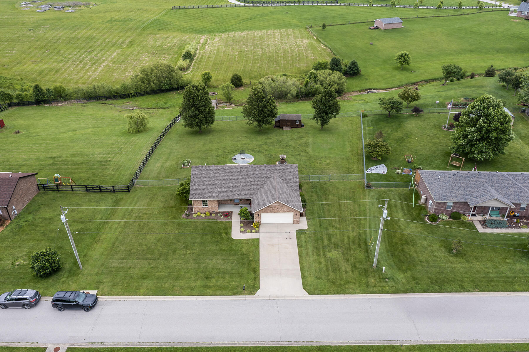 Richmond, Kentucky 40475, United States, 3 Bedrooms Bedrooms, ,2 BathroomsBathrooms,Residential,Active,154357