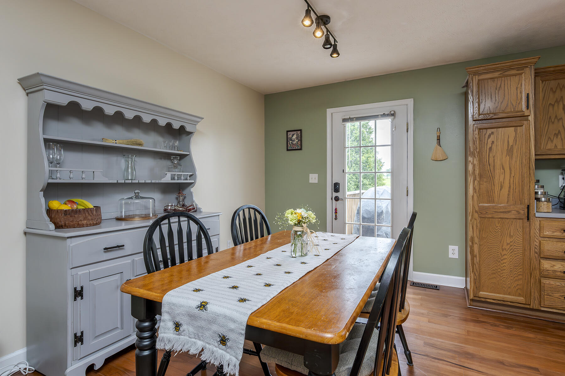 Richmond, Kentucky 40475, United States, 3 Bedrooms Bedrooms, ,2 BathroomsBathrooms,Residential,Active,154357