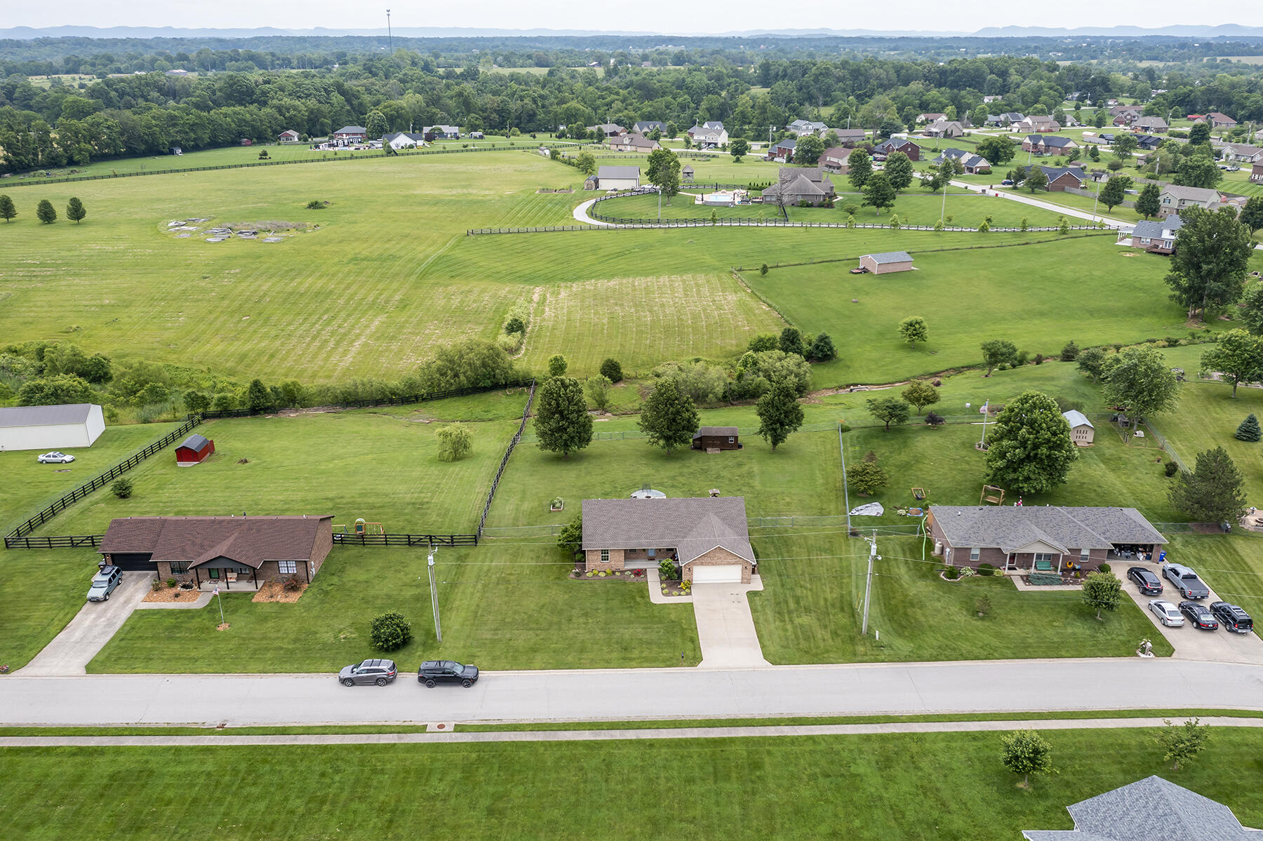 Richmond, Kentucky 40475, United States, 3 Bedrooms Bedrooms, ,2 BathroomsBathrooms,Residential,Active,154357