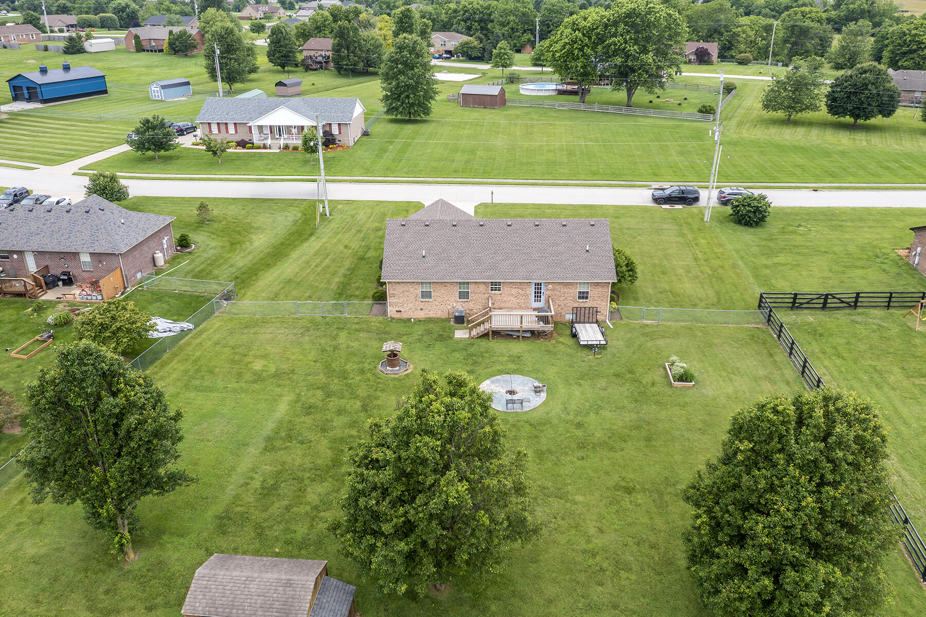 Richmond, Kentucky 40475, United States, 3 Bedrooms Bedrooms, ,2 BathroomsBathrooms,Residential,Active,154357