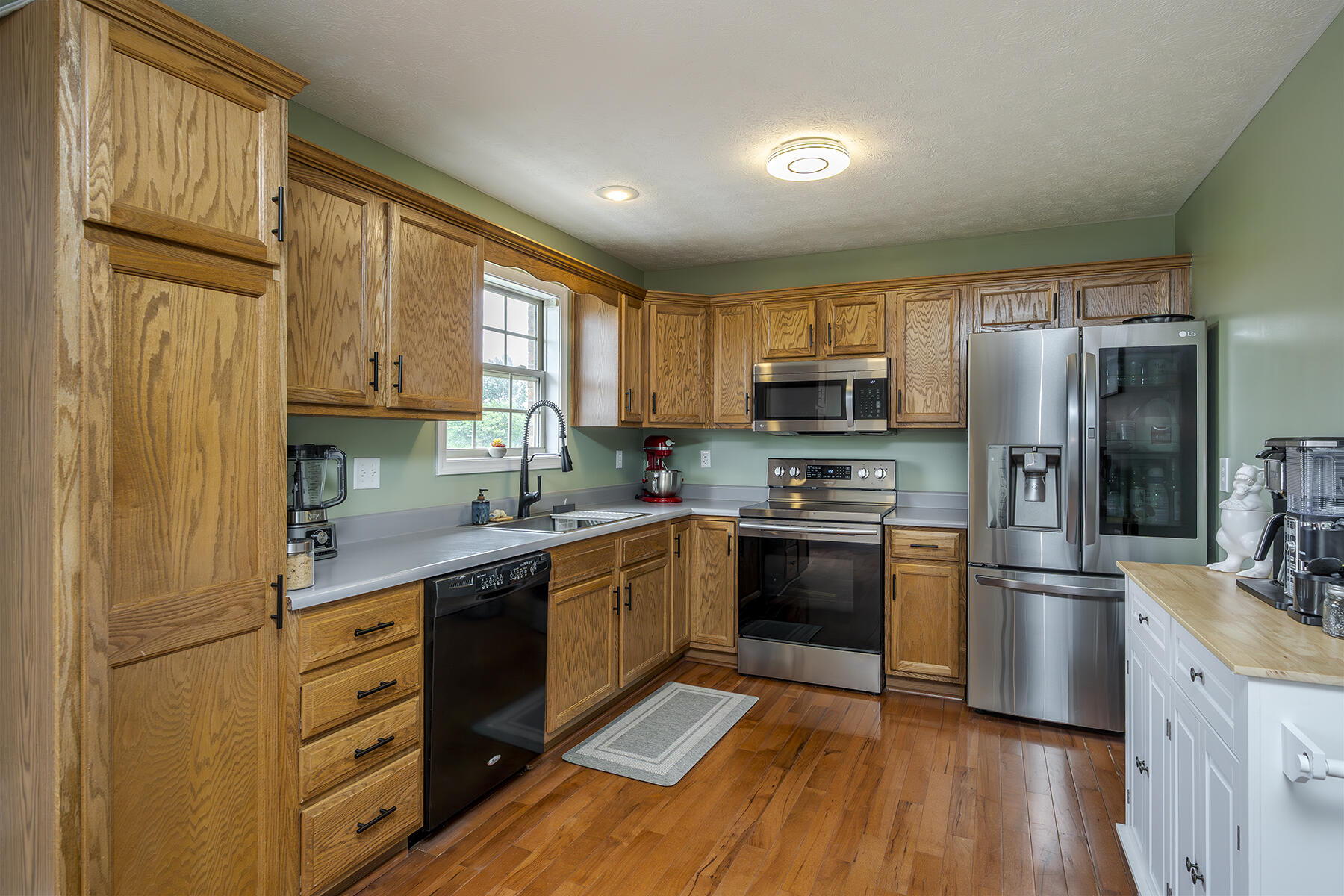 Richmond, Kentucky 40475, United States, 3 Bedrooms Bedrooms, ,2 BathroomsBathrooms,Residential,Active,154357