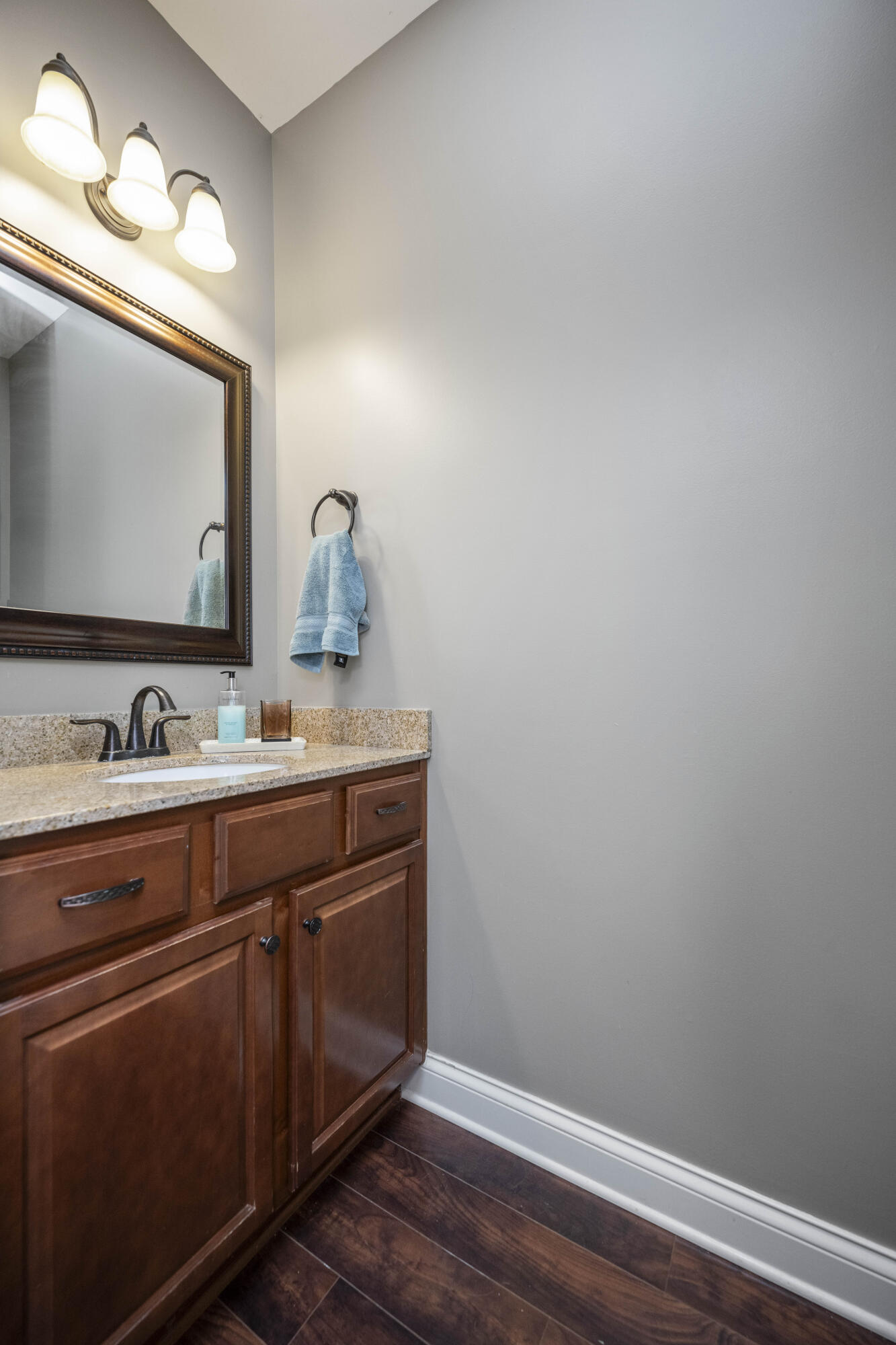 Georgetown, Kentucky 40324, United States, 5 Bedrooms Bedrooms, ,3 BathroomsBathrooms,Residential,Active,161500