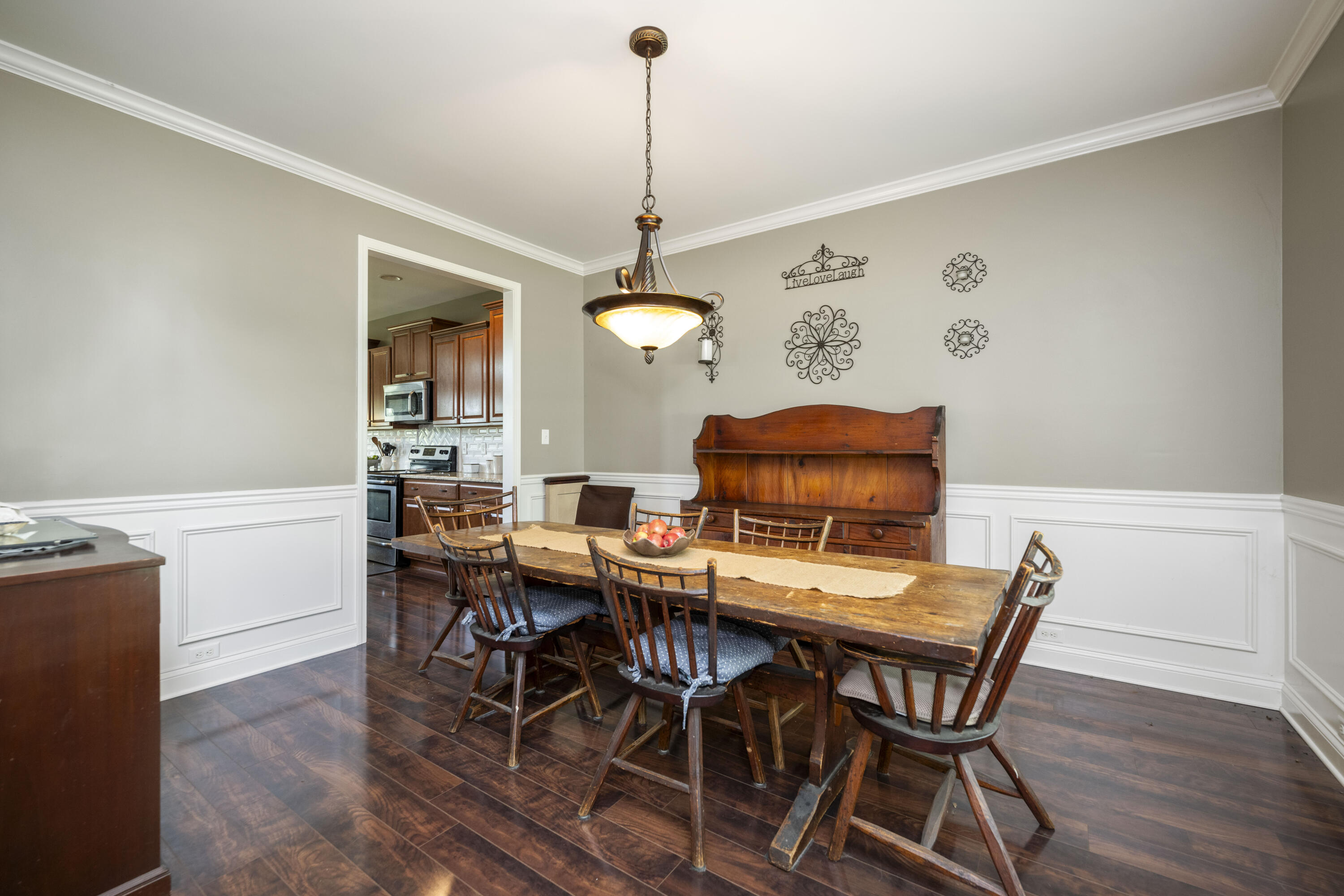 Georgetown, Kentucky 40324, United States, 5 Bedrooms Bedrooms, ,3 BathroomsBathrooms,Residential,Active,161500