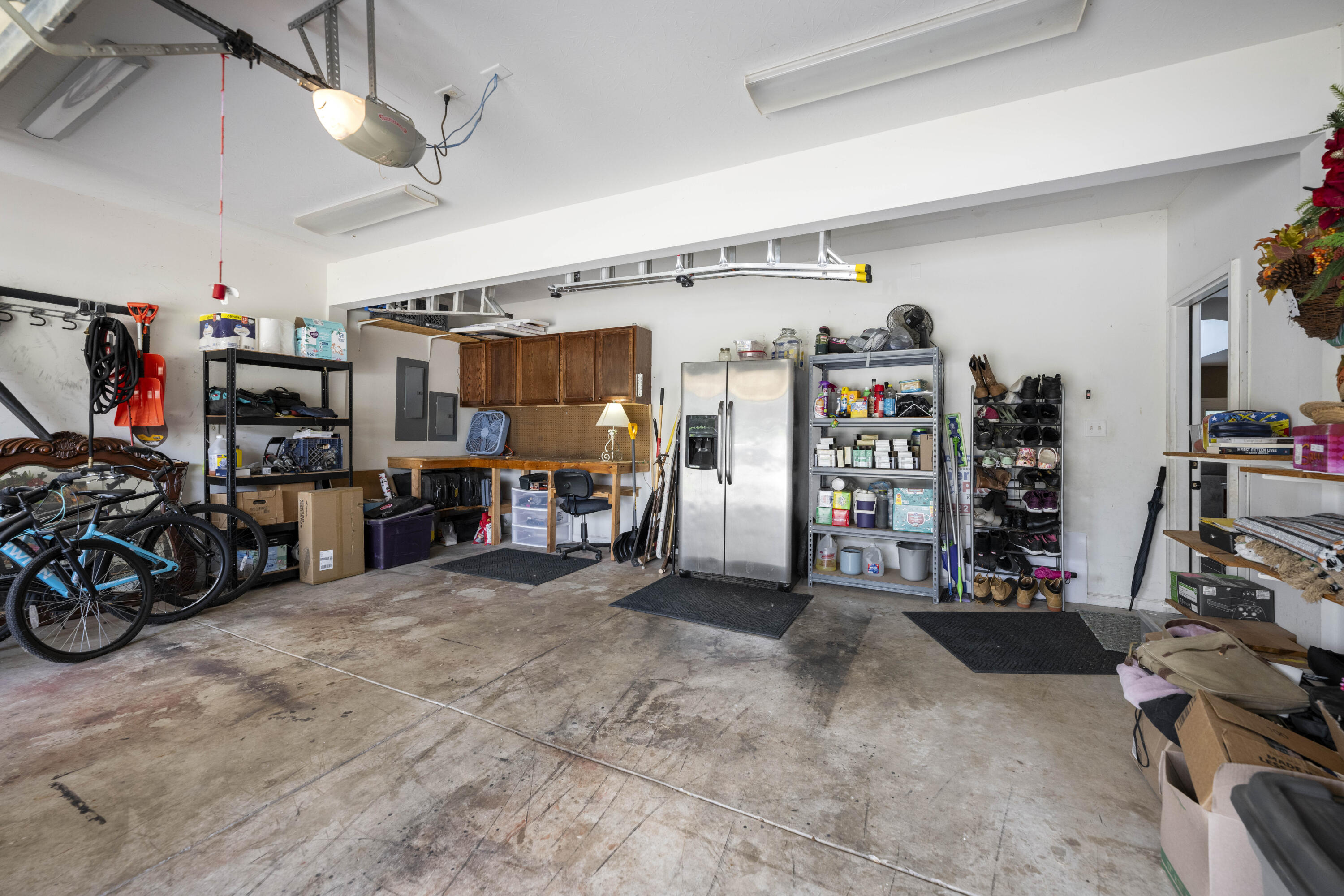 Georgetown, Kentucky 40324, United States, 5 Bedrooms Bedrooms, ,3 BathroomsBathrooms,Residential,Active,161500