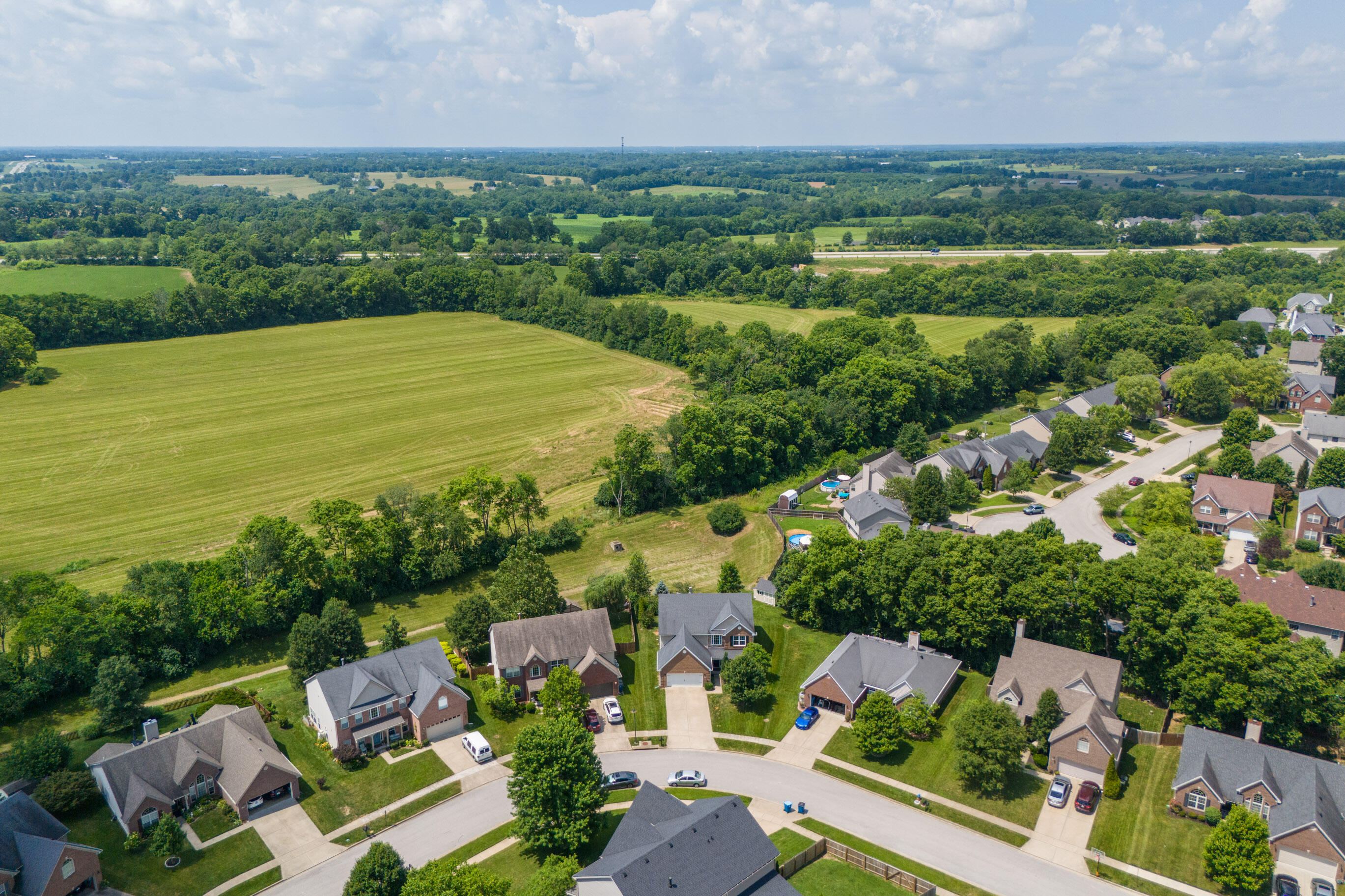 Georgetown, Kentucky 40324, United States, 5 Bedrooms Bedrooms, ,3 BathroomsBathrooms,Residential,Active,161500