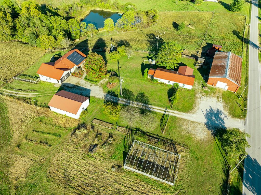 Photo of 604 and 610 Sunset Road, Hillsboro, KY 41049 (MLS # 25504965)