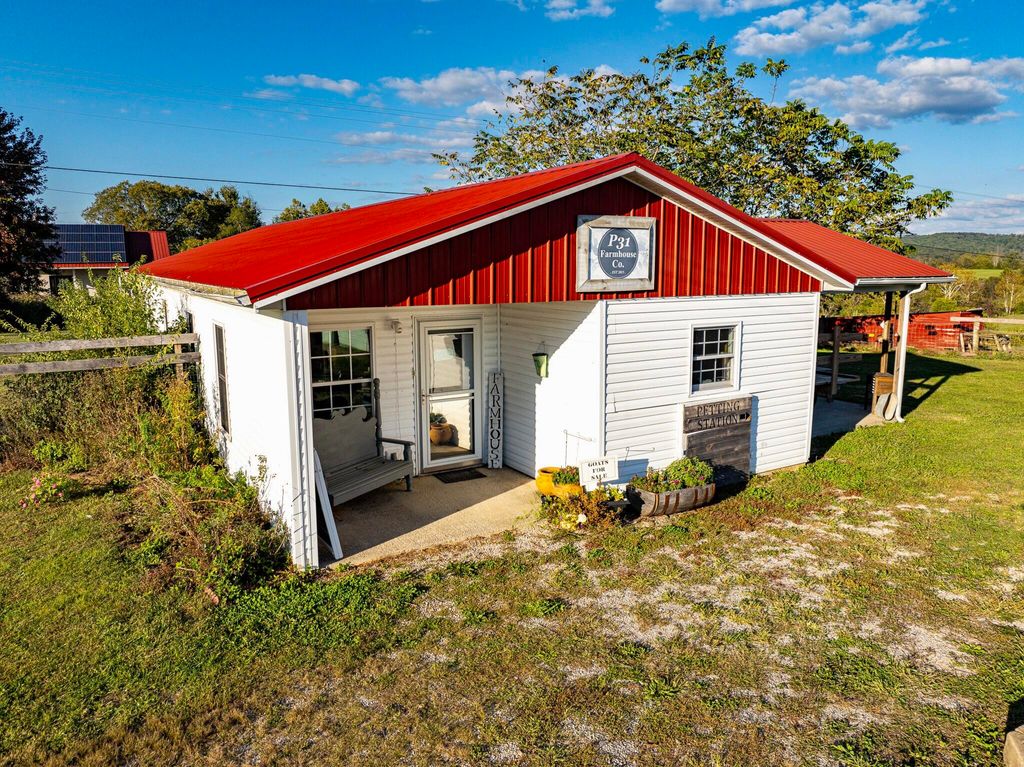 Photo of 604 and 610 Sunset Road, Hillsboro, KY 41049 (MLS # 25504965)