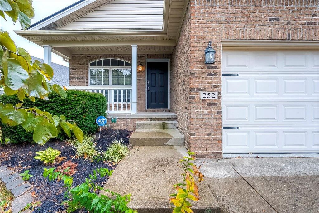 Photo of 252 Long Branch Lane, Lexington, KY 40511 (MLS # 25504909)