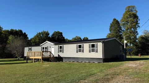 Photo of 29 Teresa Lane, Berea, KY 40403 (MLS # 25503413)