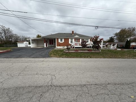 Photo of 103 Golfview Drive, Richmond, KY 40475 (MLS # 25505845)