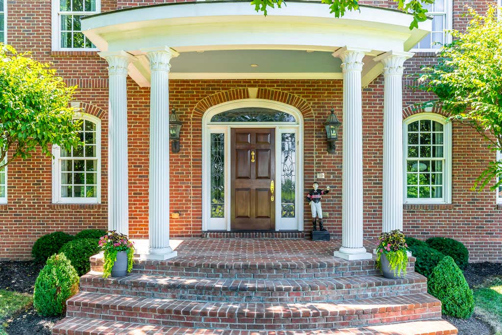 Photo of 1700 Sahalee Drive, Lexington, KY 40511 (MLS # 26020527)