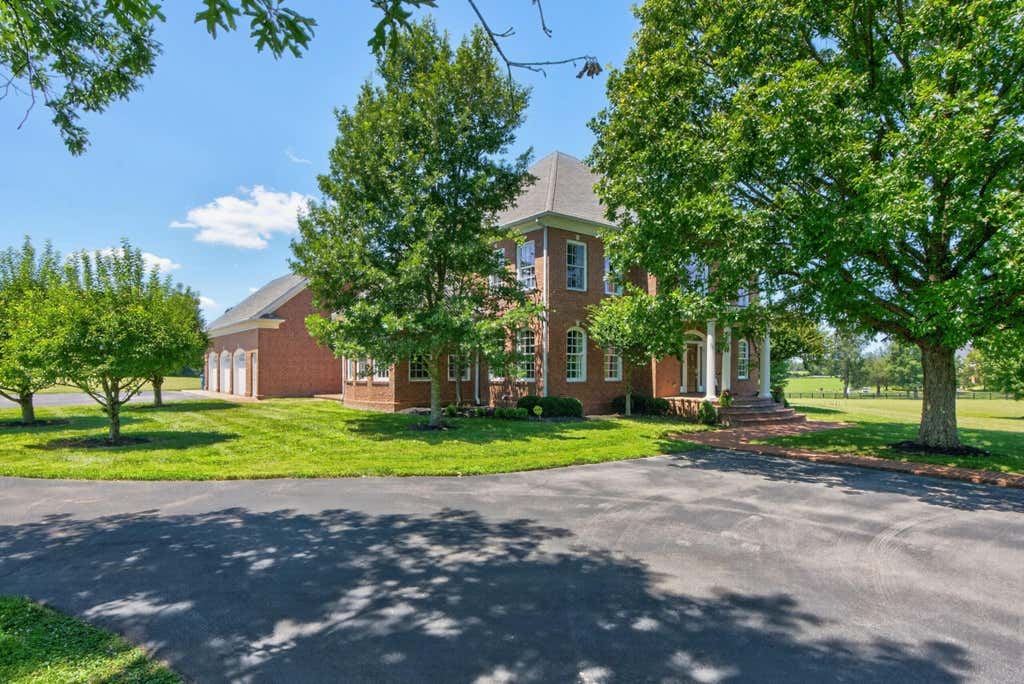 Photo of 1700 Sahalee Drive, Lexington, KY 40511 (MLS # 26020527)