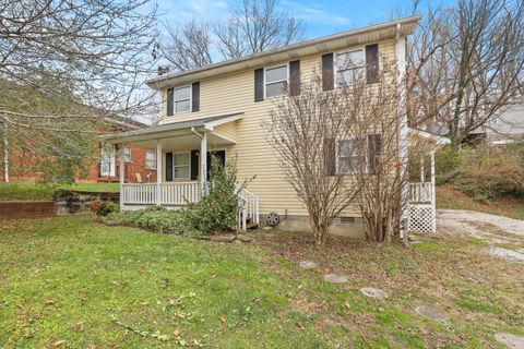Photo of 214 W Center Street, Corbin, KY 40701 (MLS # 25507461)