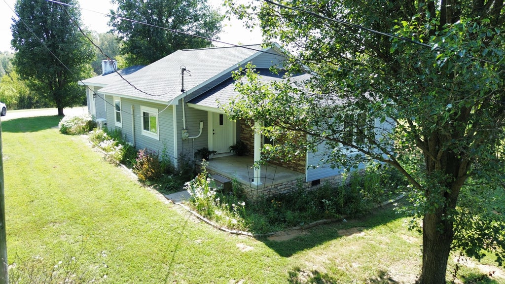 Photo of 6687 US-68, Benton, KY 42025 (MLS # 26025905)