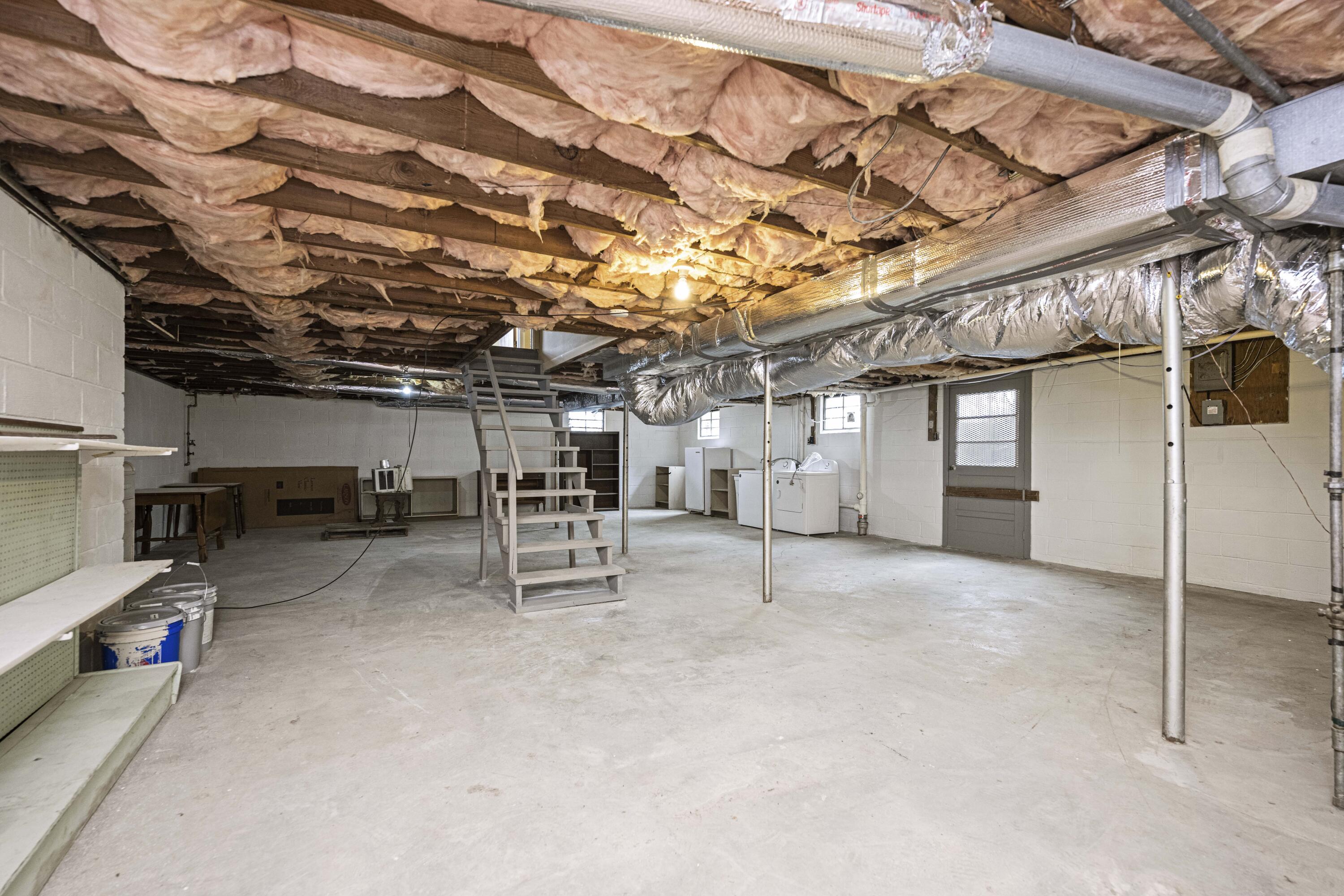 Richmond, Kentucky 40475, United States, 3 Bedrooms Bedrooms, ,1 BathroomBathrooms,Residential,Pending,9216