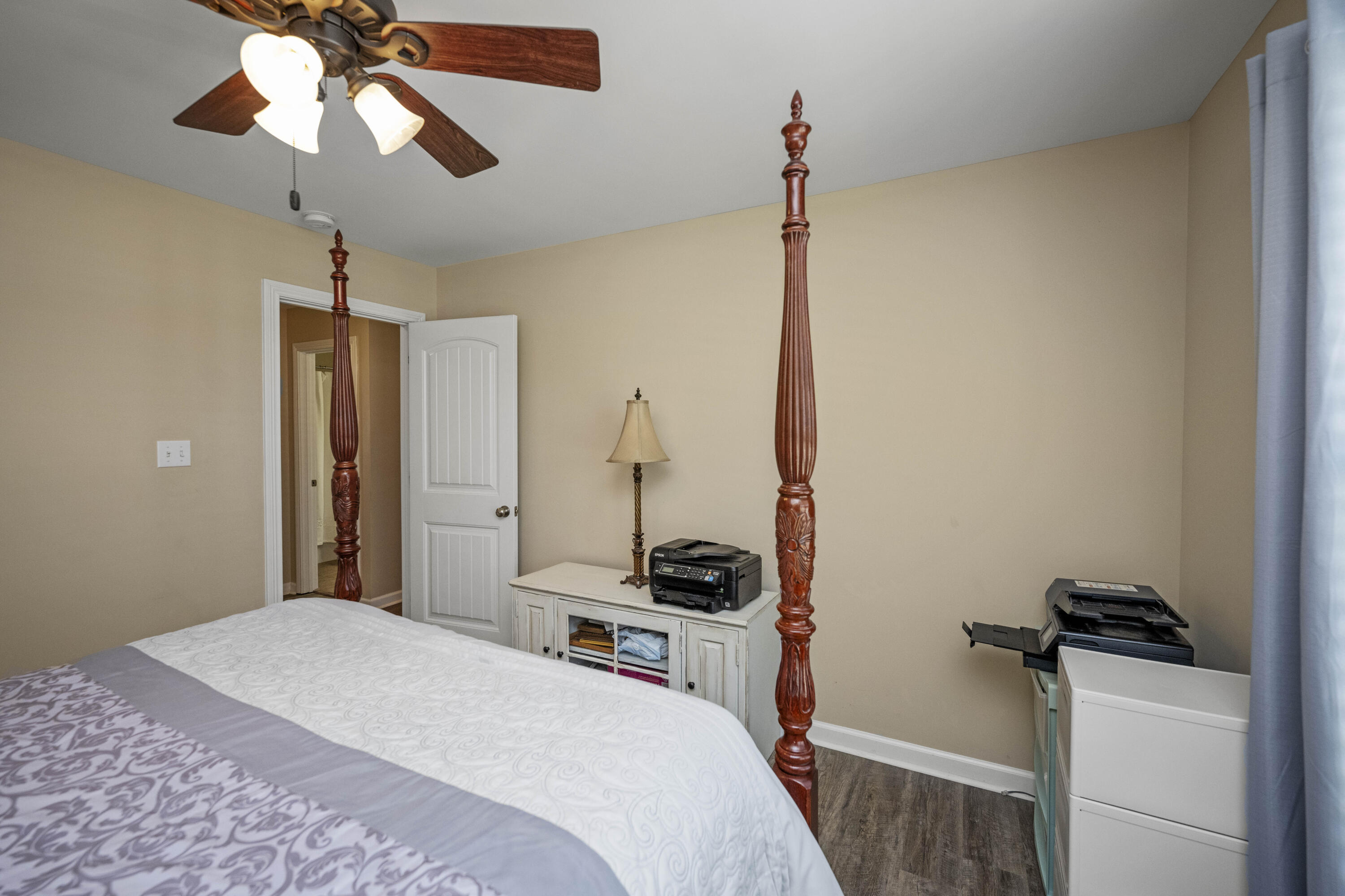 Richmond, Kentucky 40475, United States, 4 Bedrooms Bedrooms, ,3 BathroomsBathrooms,Residential,Active,2702