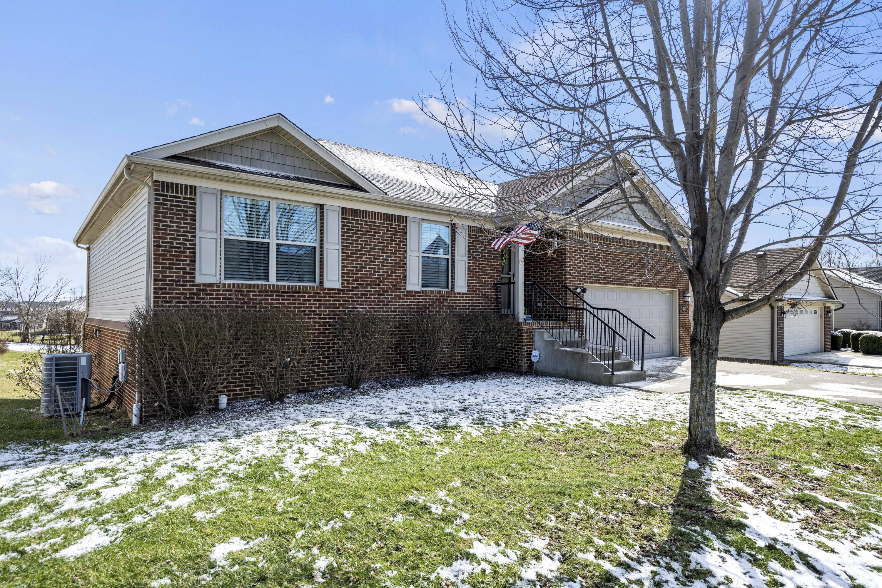 Richmond, Kentucky 40475, United States, 4 Bedrooms Bedrooms, ,3 BathroomsBathrooms,Residential,Active,2702