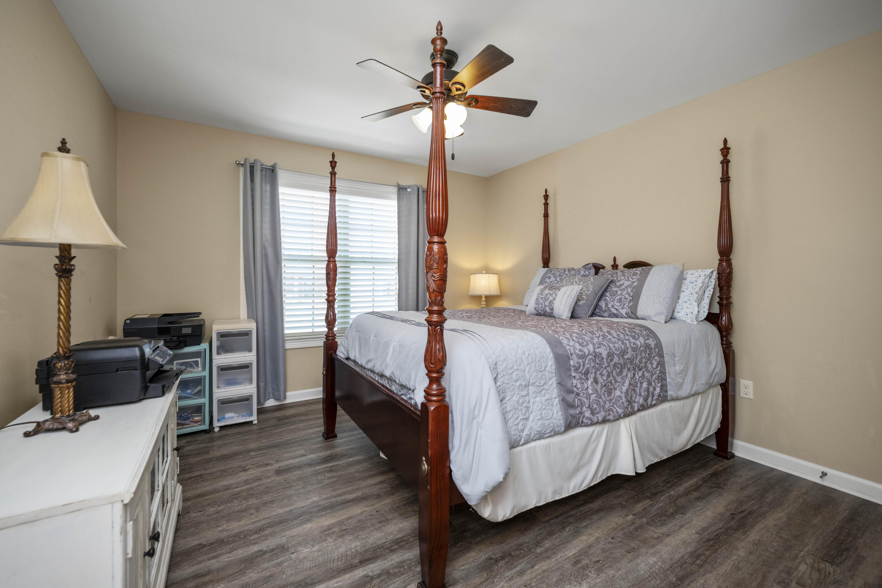 Richmond, Kentucky 40475, United States, 4 Bedrooms Bedrooms, ,3 BathroomsBathrooms,Residential,Active,2702