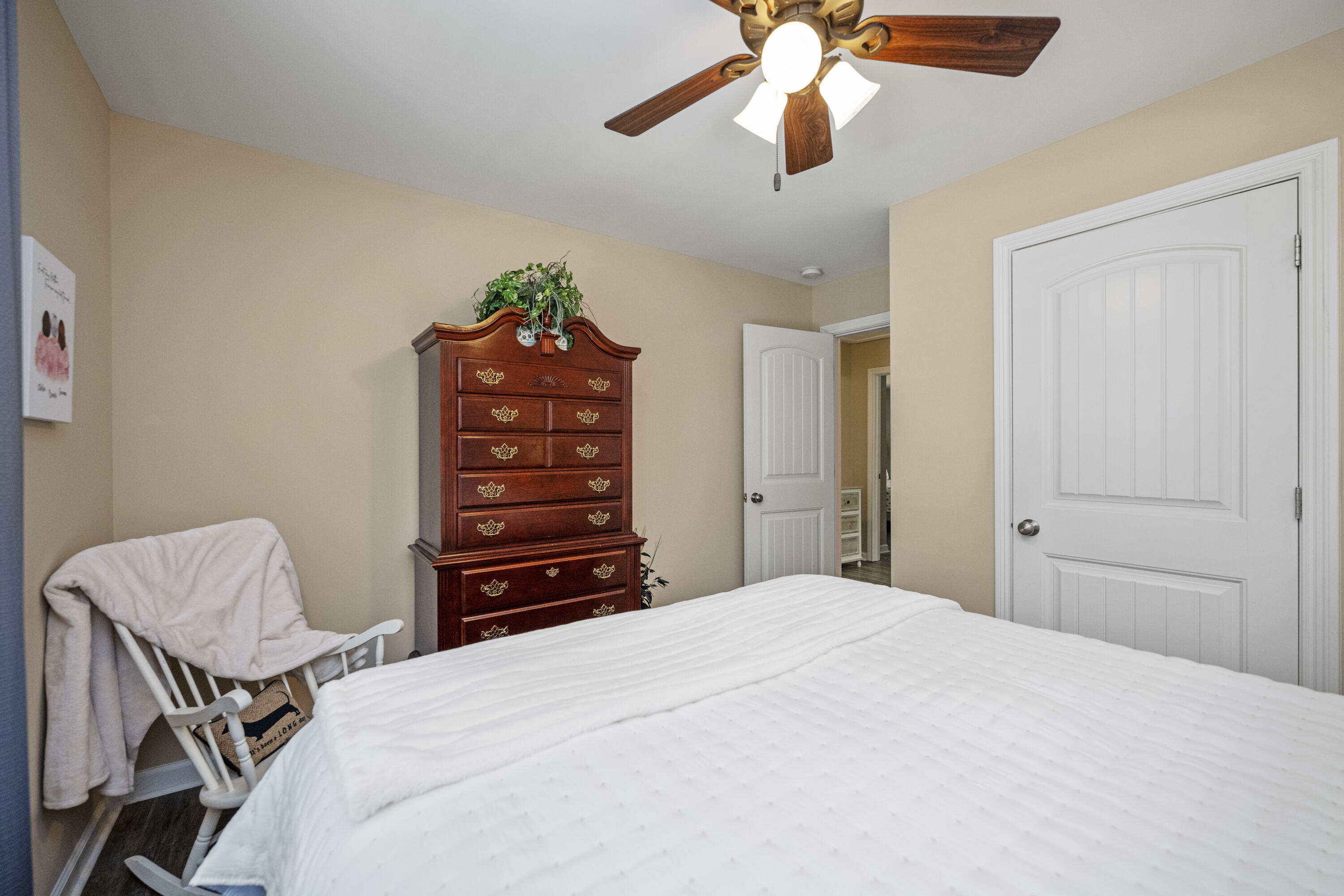 Richmond, Kentucky 40475, United States, 4 Bedrooms Bedrooms, ,3 BathroomsBathrooms,Residential,Active,2702