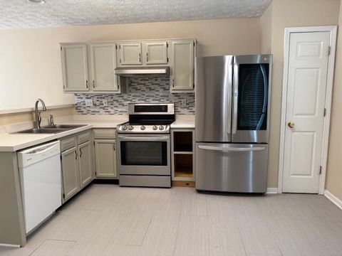 Photo of 429 Dabney Drive, Lexington, KY 40509 (MLS # 25507272)