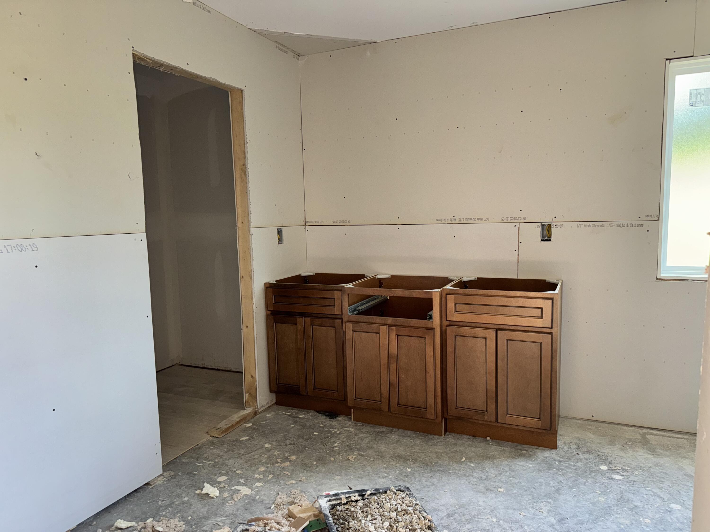 Richmond, Kentucky 40475, United States, 3 Bedrooms Bedrooms, ,2 BathroomsBathrooms,Residential,Active,163668