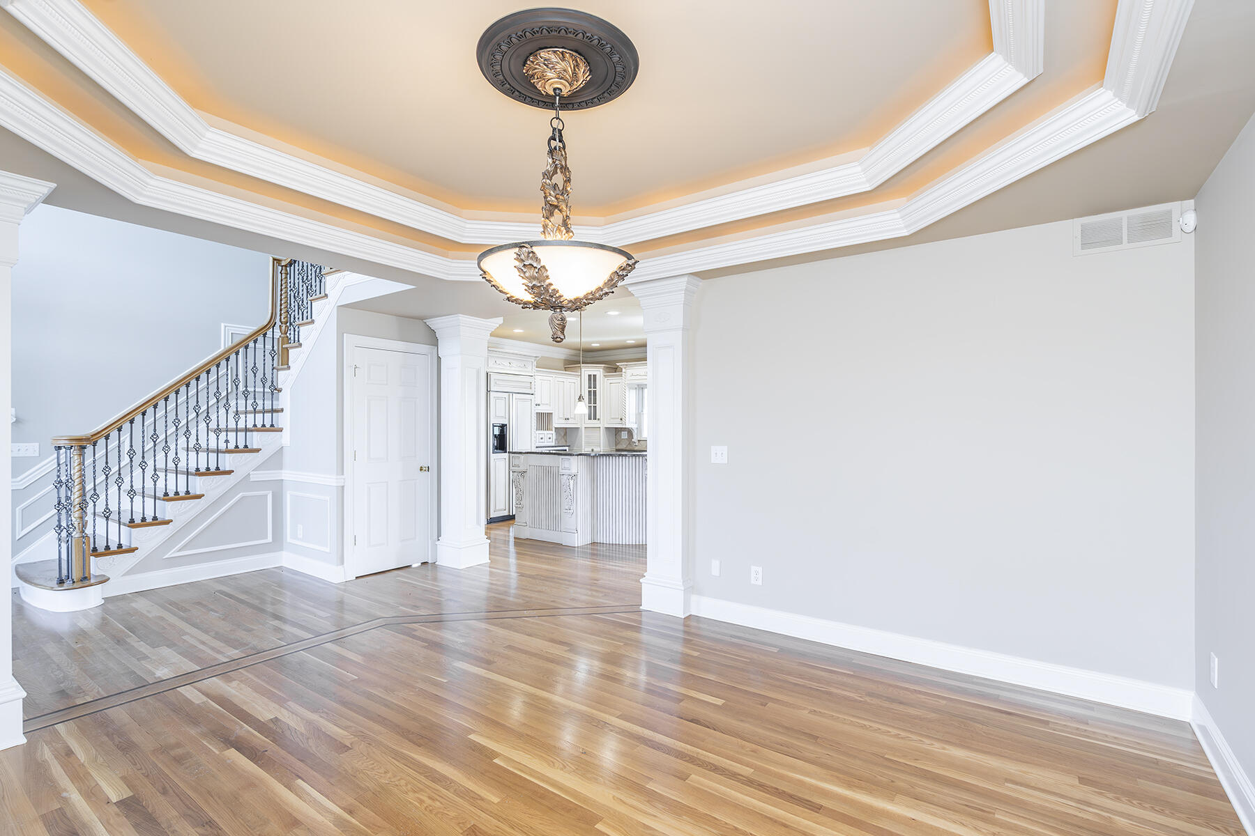 Winchester, Kentucky 40391, United States, 5 Bedrooms Bedrooms, ,4 BathroomsBathrooms,Residential,Active,78128