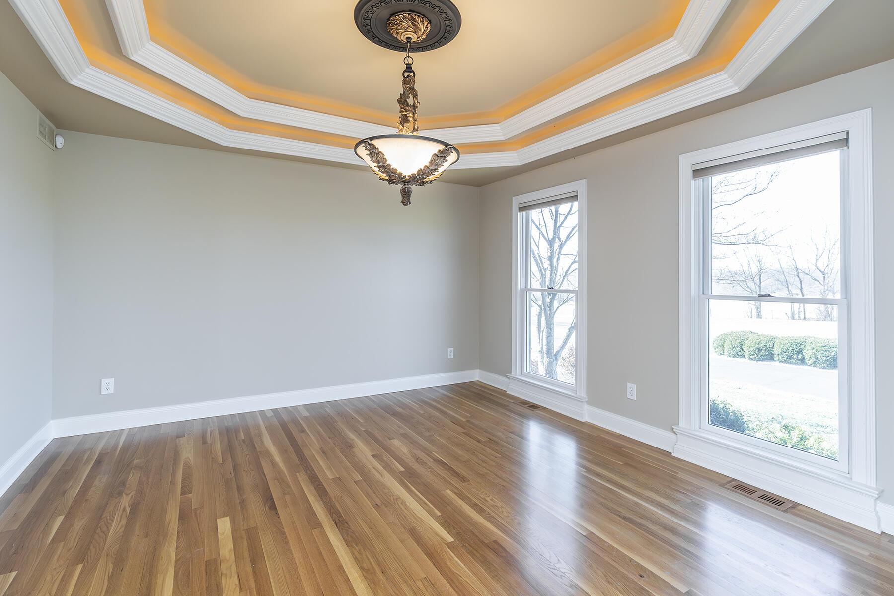 Winchester, Kentucky 40391, United States, 5 Bedrooms Bedrooms, ,4 BathroomsBathrooms,Residential,Active,78128