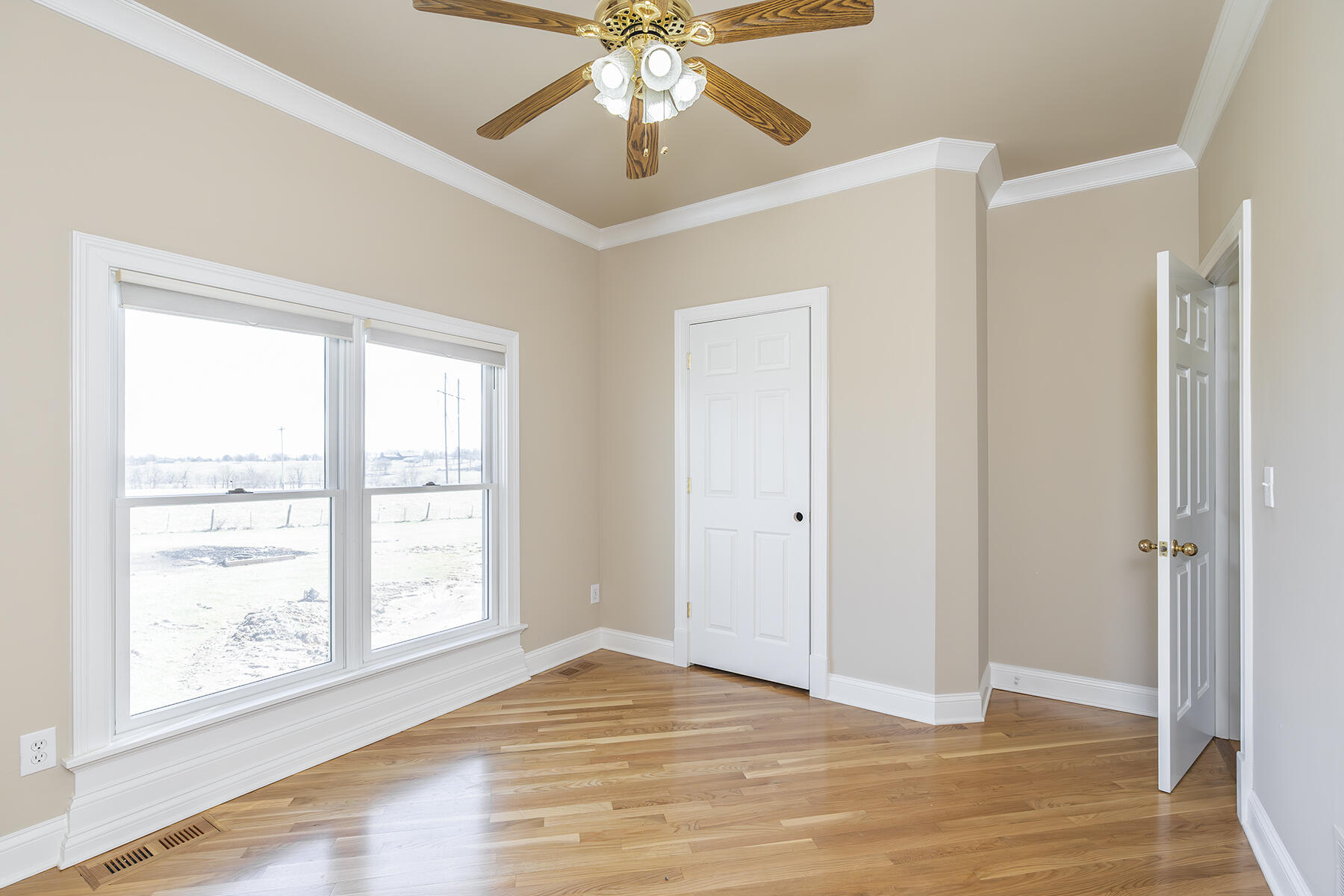 Winchester, Kentucky 40391, United States, 5 Bedrooms Bedrooms, ,4 BathroomsBathrooms,Residential,Active,78128