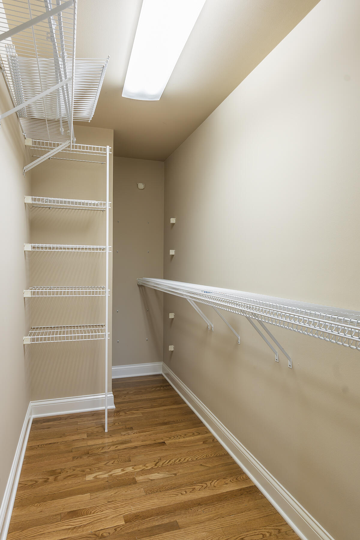 Winchester, Kentucky 40391, United States, 5 Bedrooms Bedrooms, ,4 BathroomsBathrooms,Residential,Active,78128