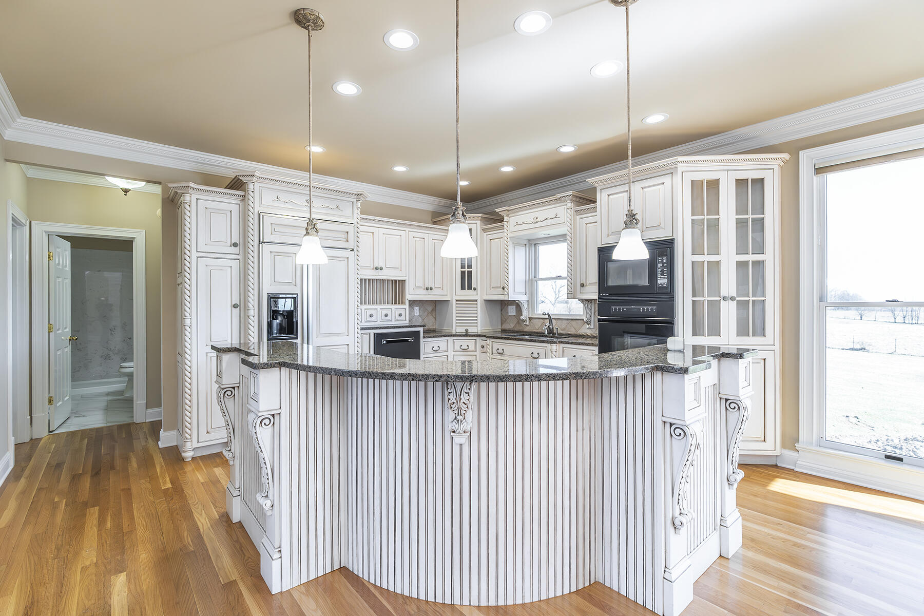 Winchester, Kentucky 40391, United States, 5 Bedrooms Bedrooms, ,4 BathroomsBathrooms,Residential,Active,78128