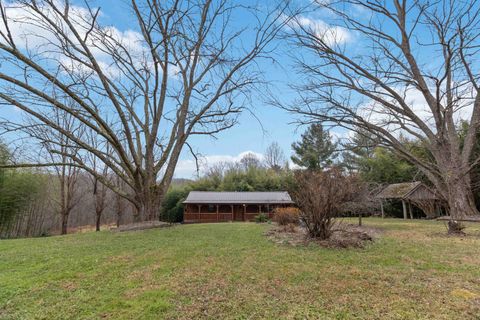 Photo of 140 Sullivan Road, London, KY 40744 (MLS # 25507432)