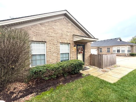 Photo of 520 Goldon Trophy Trail, Lexington, KY 40514 (MLS # 25507076)