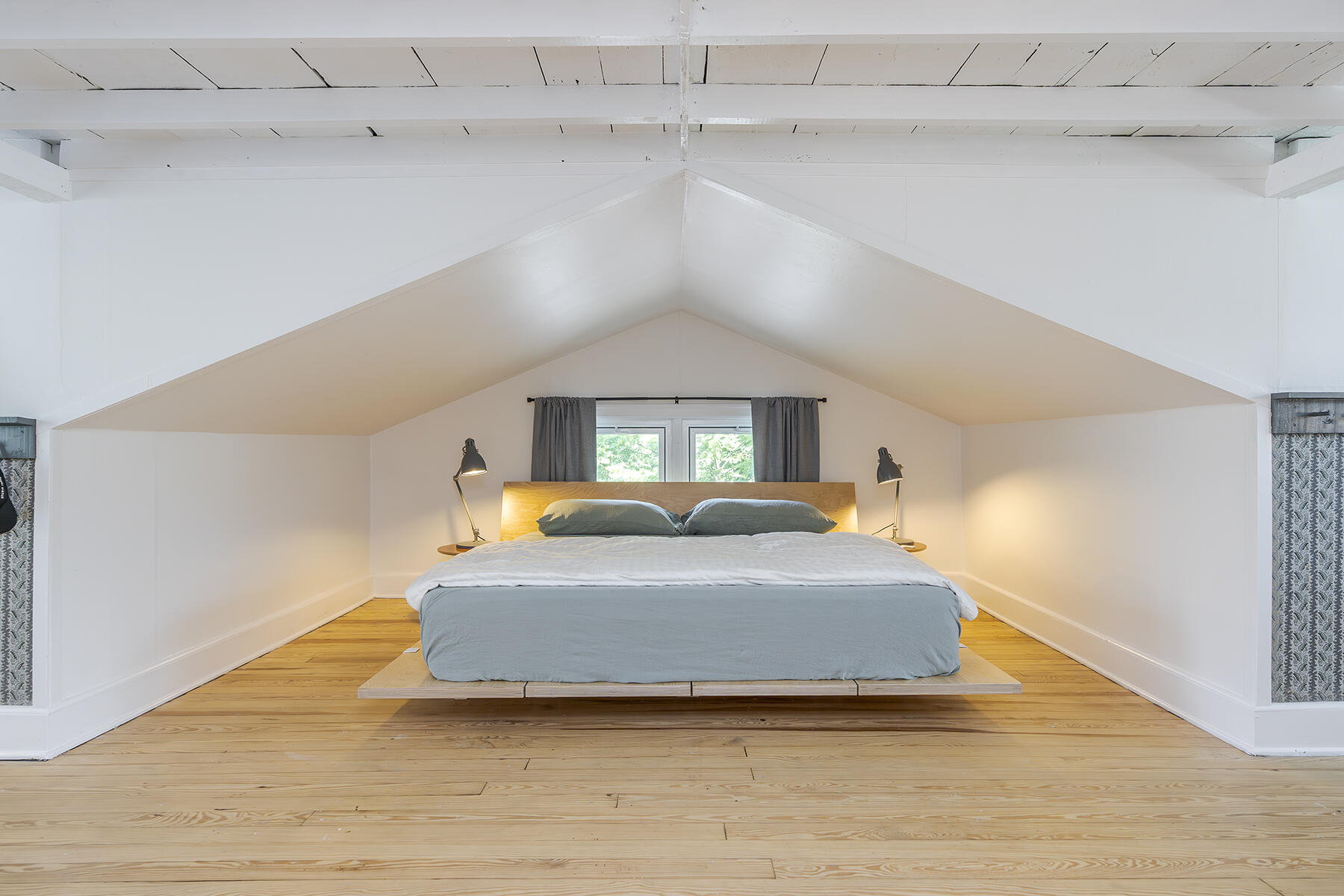 Berea, Kentucky 40403, United States, 4 Bedrooms Bedrooms, ,2 BathroomsBathrooms,Residential,Contingent,158162