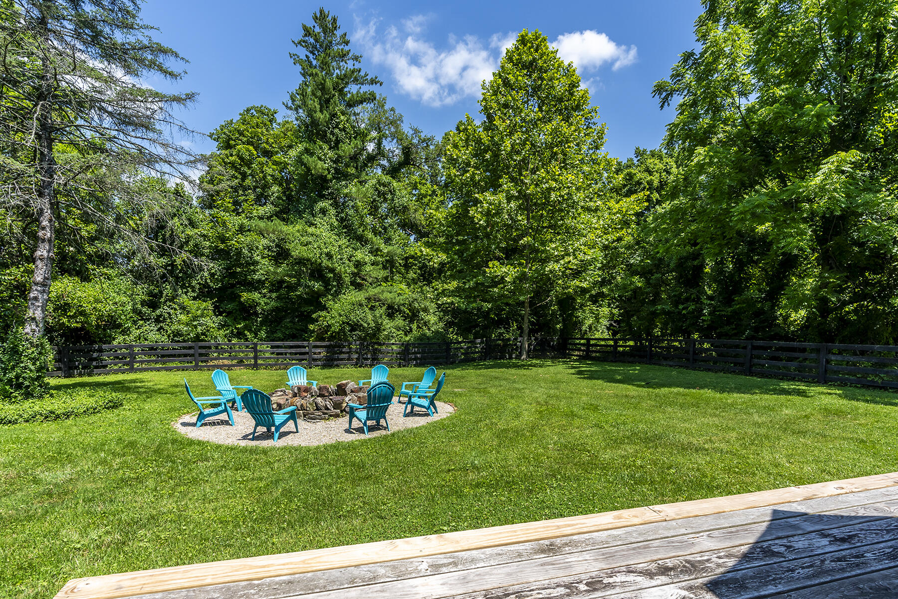 Berea, Kentucky 40403, United States, 4 Bedrooms Bedrooms, ,2 BathroomsBathrooms,Residential,Contingent,158162